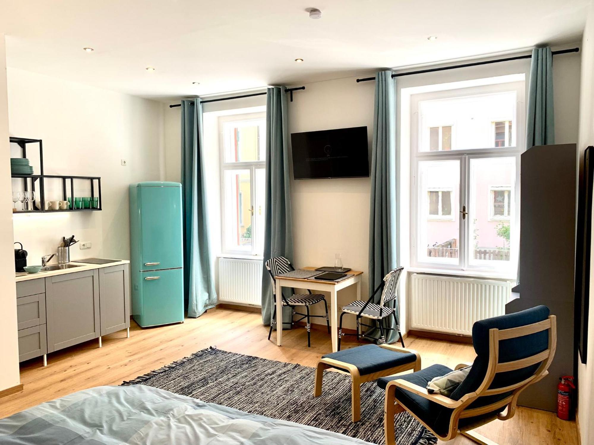 Vintage Chic Studio - By Nahuen Suites Graz Bagian luar foto